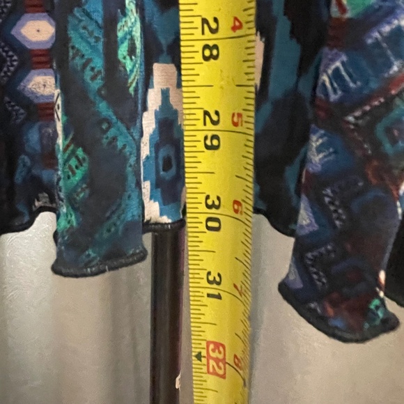 Women’s “N Touch XL Open Front Black/Blue Top - Picture 11 of 12